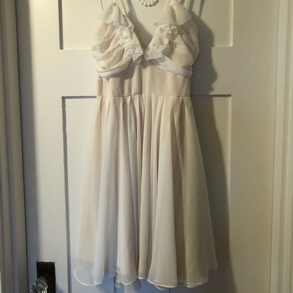 Pretty White Country Ruffle Dress 👗 - Picture 4 of 8